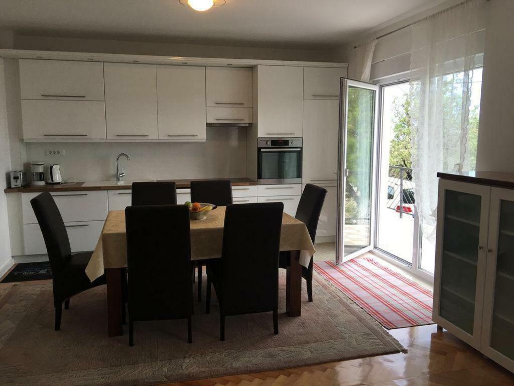 Apartment Lenka Сень Экстерьер фото